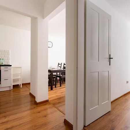 Comfort By Bookinghost Apartamento