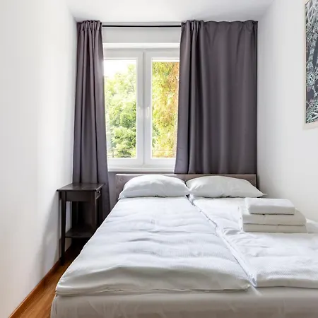 Comfort By Bookinghost Apartamento